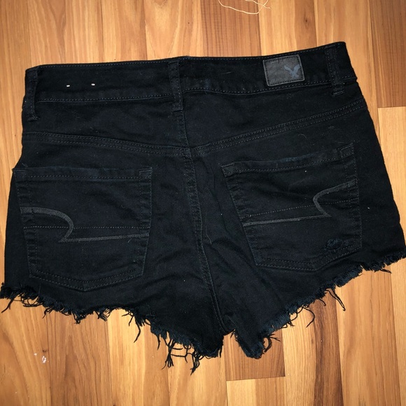 American eagle black shorts/ size 4 - Picture 2 of 2